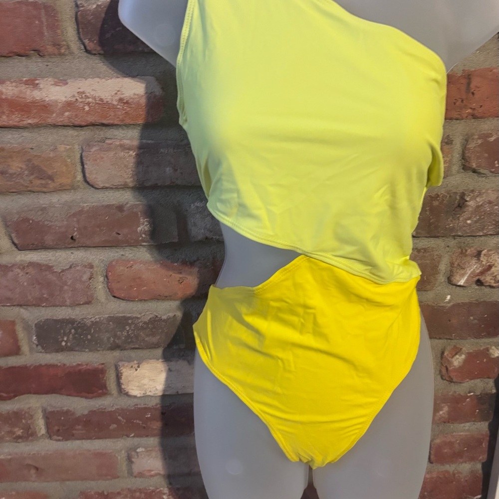 Yellow One-Shoulder Swimsuit